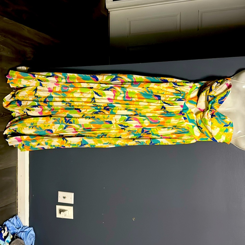 women’s jumpsuit.